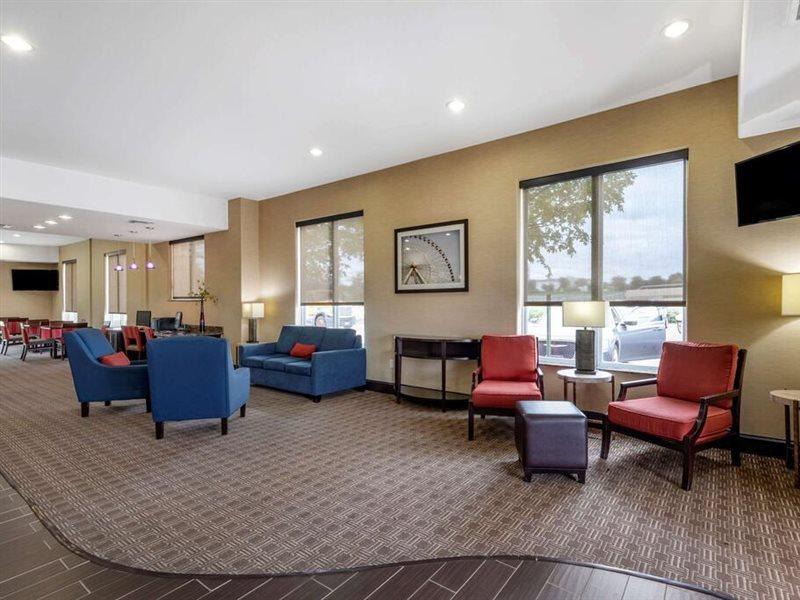 Comfort Suites West Dallas - Cockrell Hill Bagian luar foto