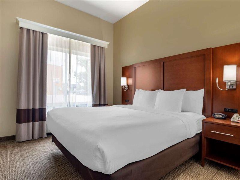 Comfort Suites West Dallas - Cockrell Hill Bagian luar foto