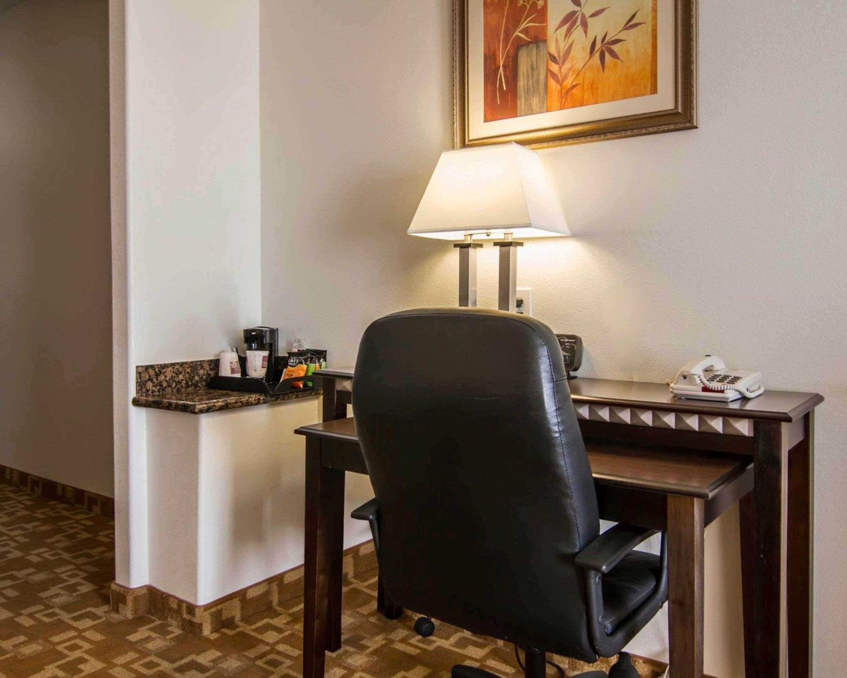 Comfort Suites West Dallas - Cockrell Hill Bagian luar foto