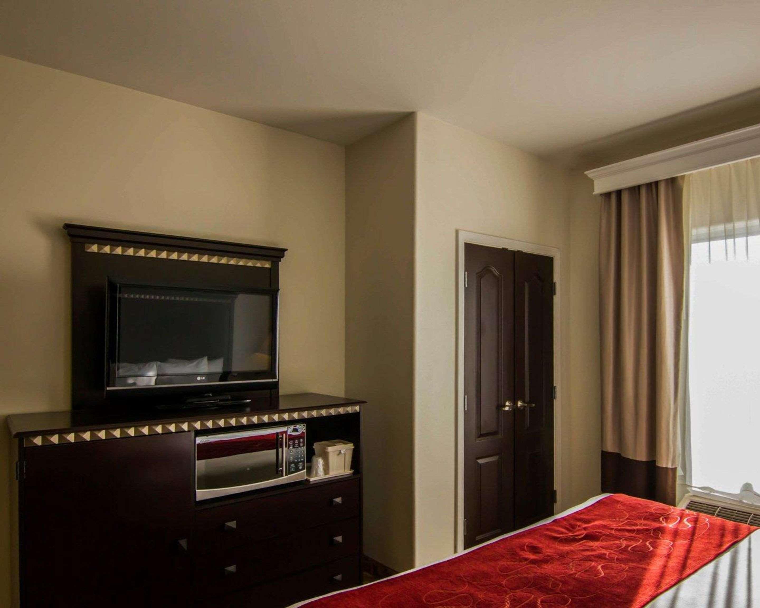 Comfort Suites West Dallas - Cockrell Hill Bagian luar foto