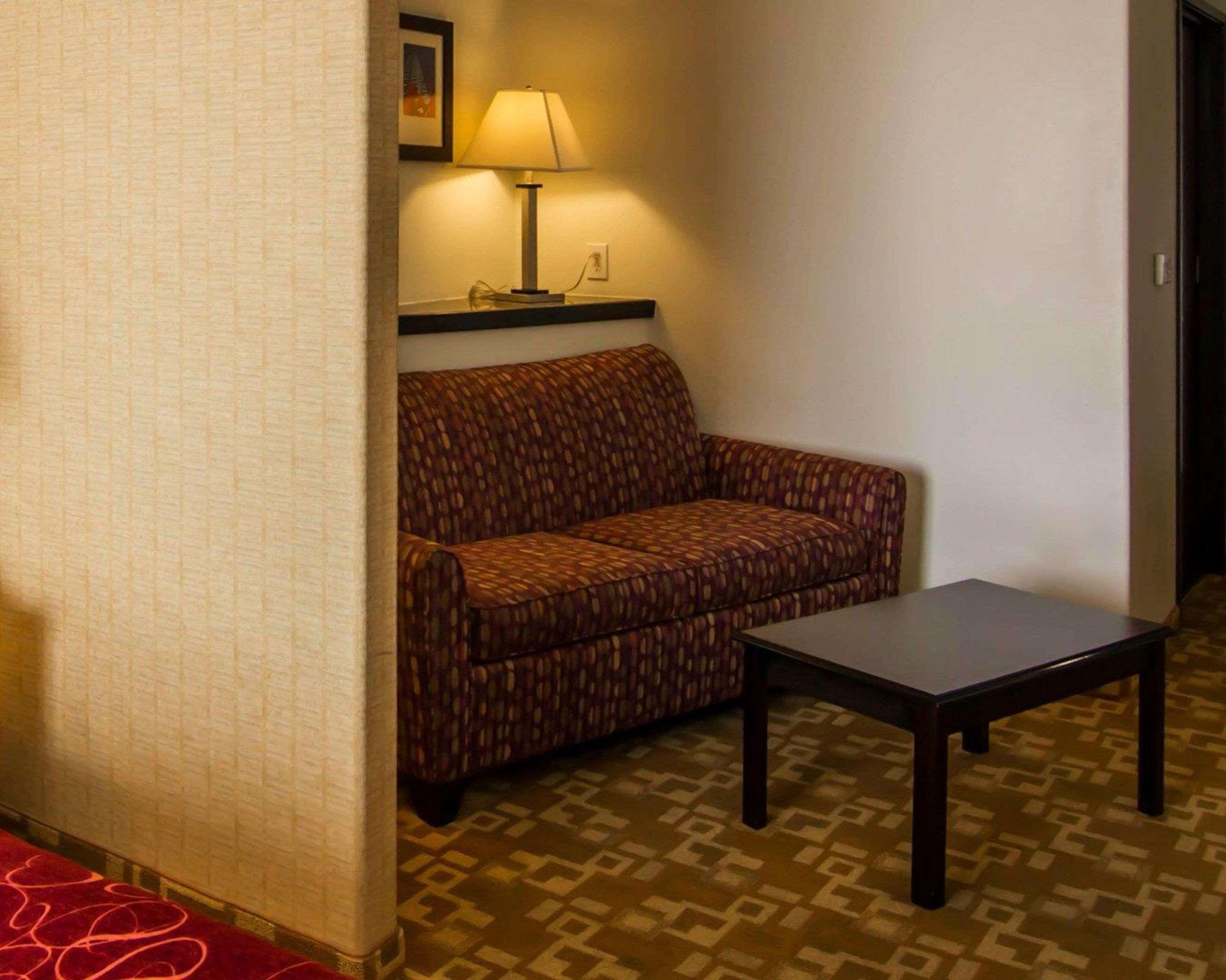 Comfort Suites West Dallas - Cockrell Hill Bagian luar foto