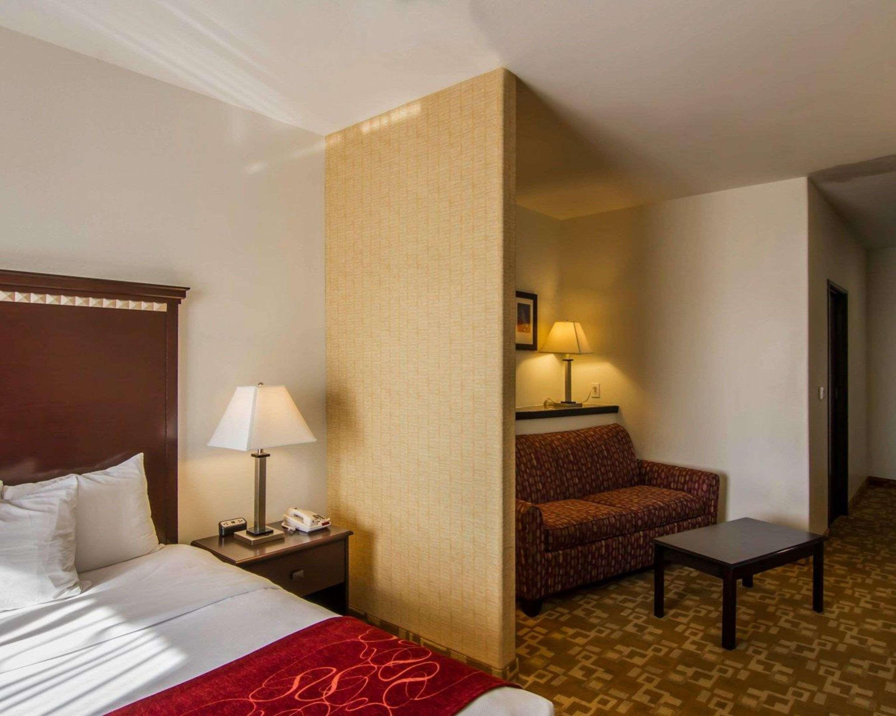 Comfort Suites West Dallas - Cockrell Hill Bagian luar foto