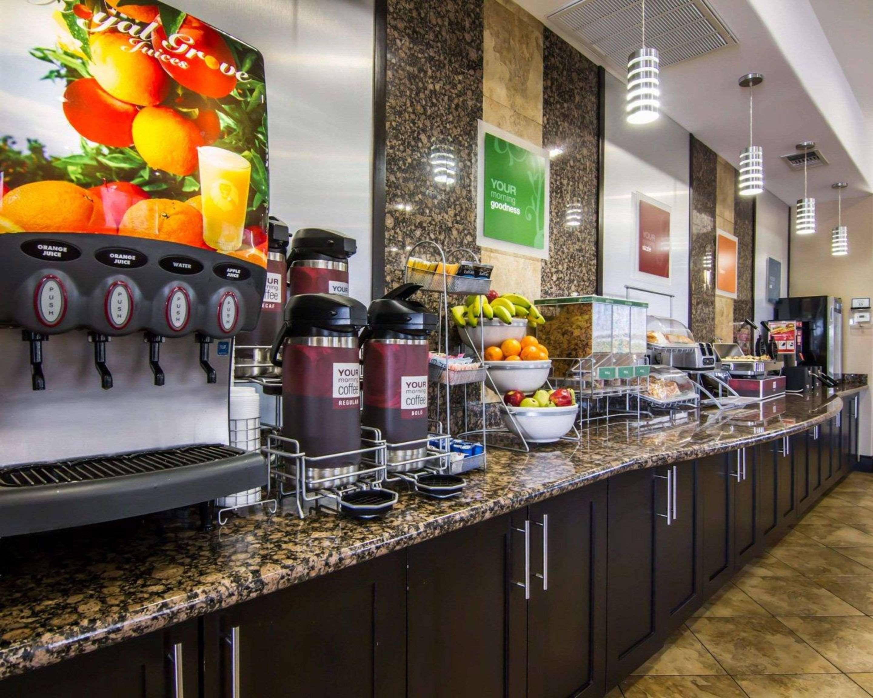 Comfort Suites West Dallas - Cockrell Hill Bagian luar foto