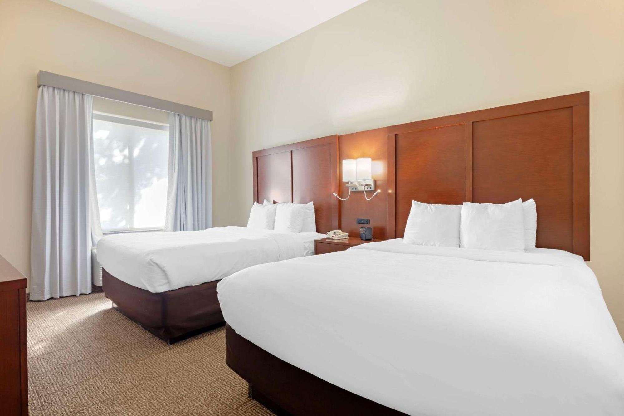 Comfort Suites West Dallas - Cockrell Hill Bagian luar foto